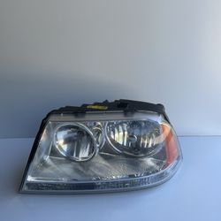 2003 2004 2005 2006 Lincoln Navigator Left Xenon Headlight OEM 