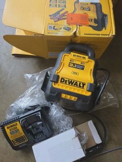 Dewalt 20v jump started  new battery and charger included $100 price is there firm/ nueva precio firme $100