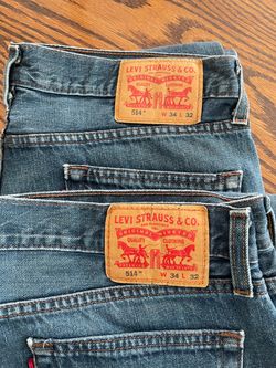 Levi’s 514. 34/32. 2 pairs
