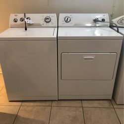 Secadora y lavadora eléctrica en buenas condiciones￼