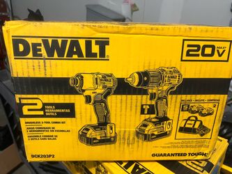 DEWALT 20V MAX 2-Tool Hammer Drill and Impact Combo Kit
