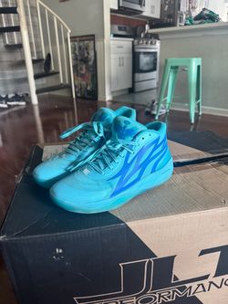 PUMA LaMelo Ball MB.02 ROTY Basketball Shoes – Men’s Size 10