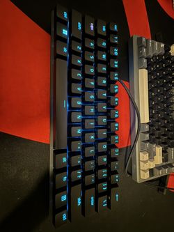 RAZER HUNTSMAN MINI KEYBOARD