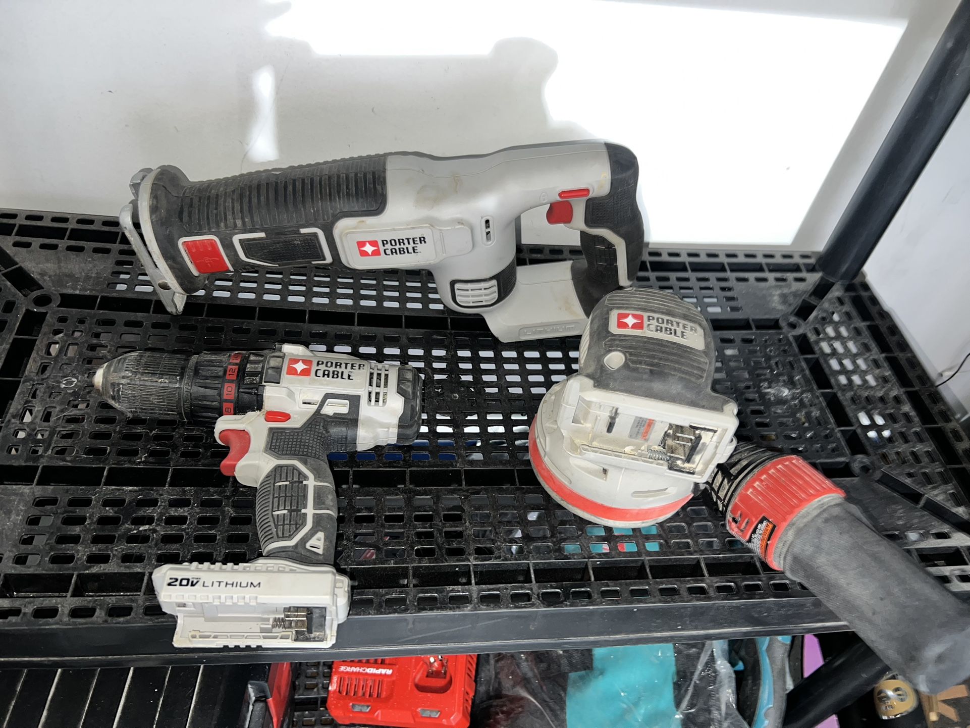 Power Tools with 1 Battery: Drill, Saw, Orbital Sander