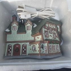 Dickens Christmas House