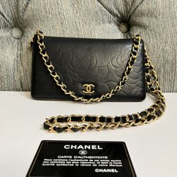Large Chanel Wallet On chain 