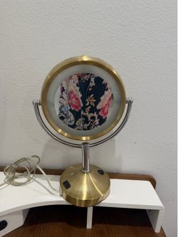 Beauty mirror