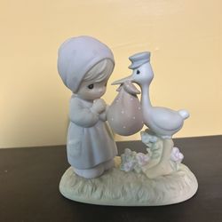 Precious Moments “Joy On Arrival” Figurine 