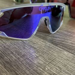 NEW Oakley BXTR Metal 