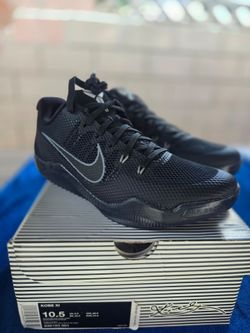 Nike Kobe 11 EM Low Black Cool Grey Size 10.5