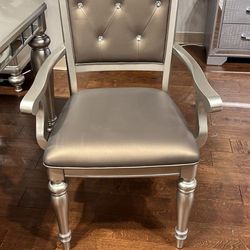 Orsina Silver Arm Chair
Homelegance$10 Down Payment And Financing Available
