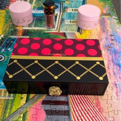 Mac But Cracker Glitter And Kylie Jenner Glitter