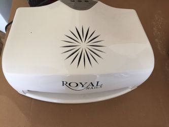 Royal nail dryer
