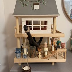 Treehouse Play Set +8 Wooden Forest Animals