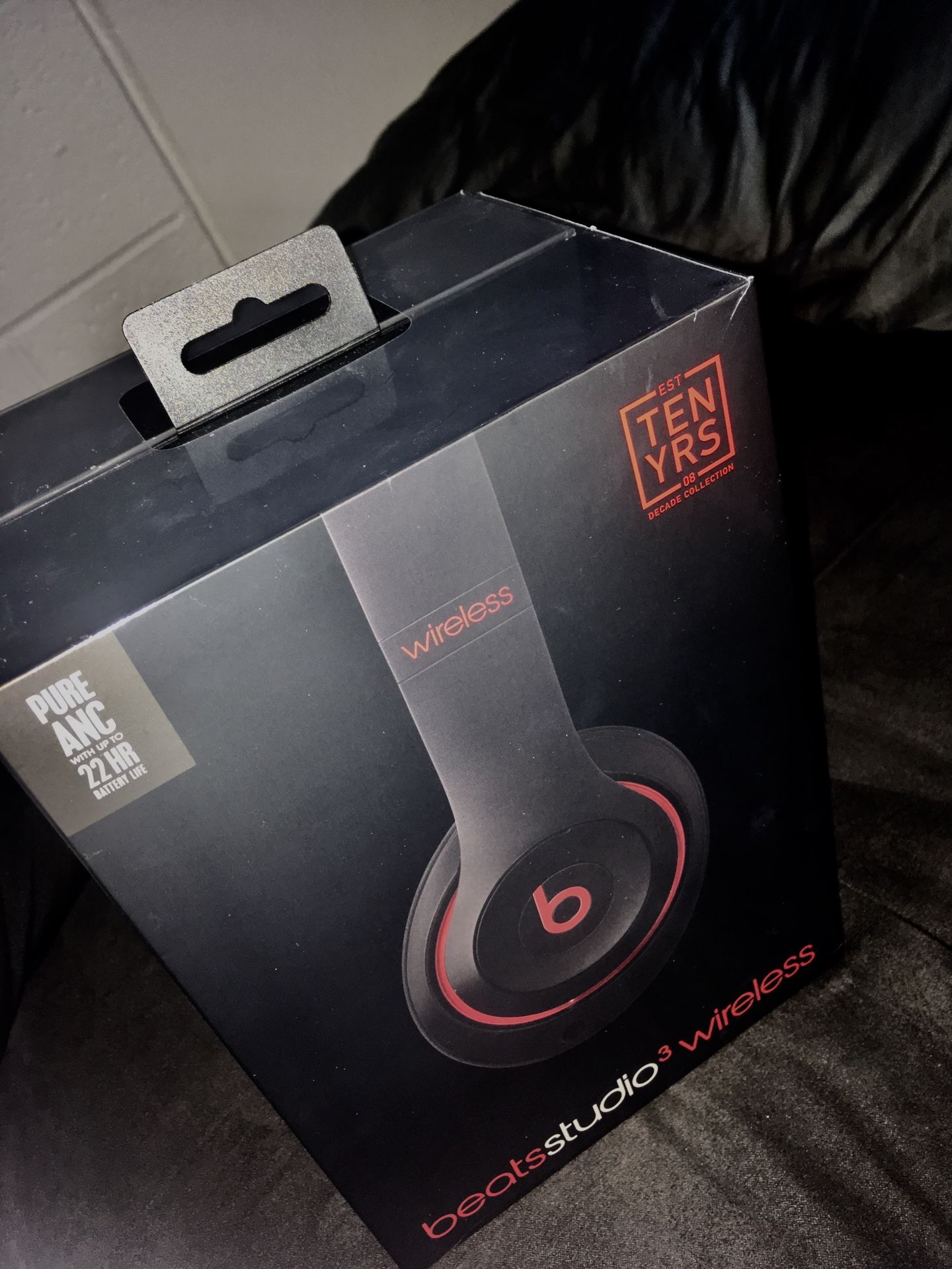 Beat Studio 3 Wireless Brand New (in the box)