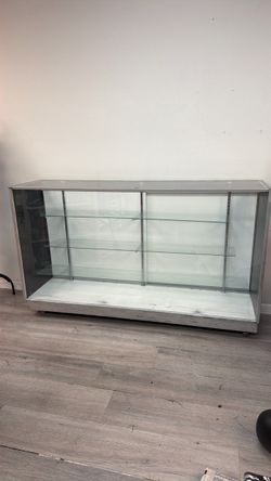 Display case