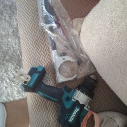 Makita 1/2 Hammer Drill 