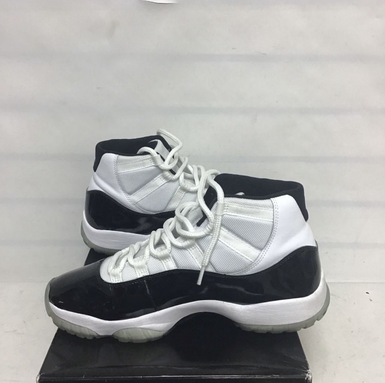 Jordan 11