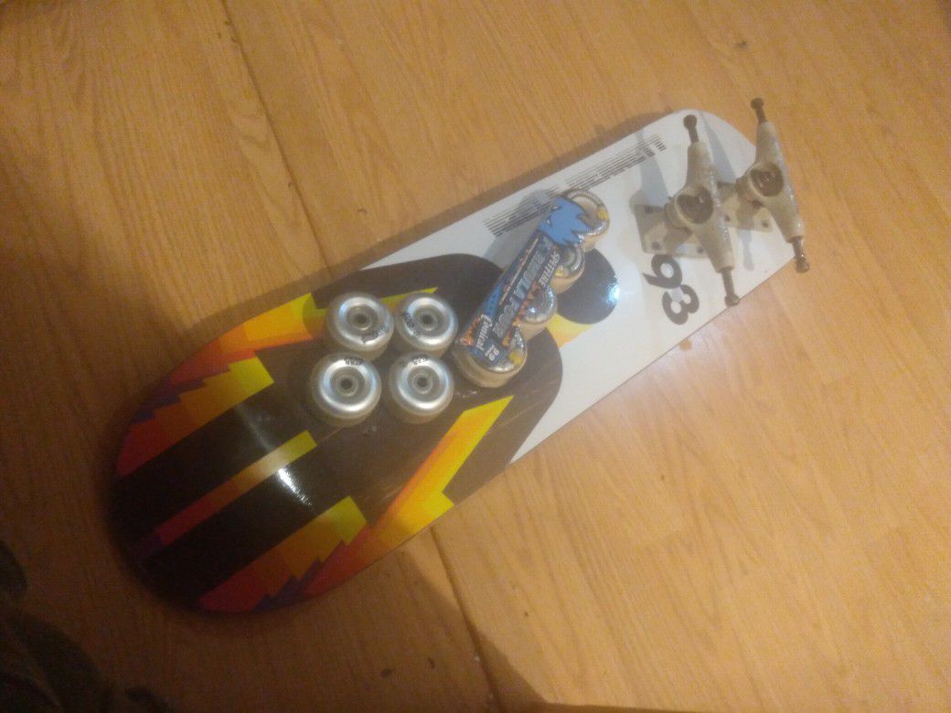 Complete Skateboard 