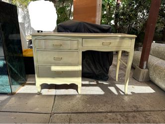 Wood 🪵 Desk