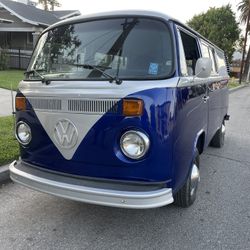 1973 Volkswagen Bus