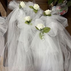 Aisle chair decor