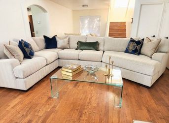 Super XL 3-PC SECTIONAL – EXCELLENT CONDITION!