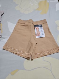 Leonisa Shapewear Firm Compression Shaper Short