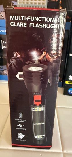 Multifunctional flashlight