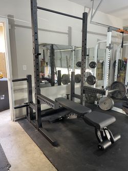 BRAND NEW WARRIOR DELUXE SQUAT RACK