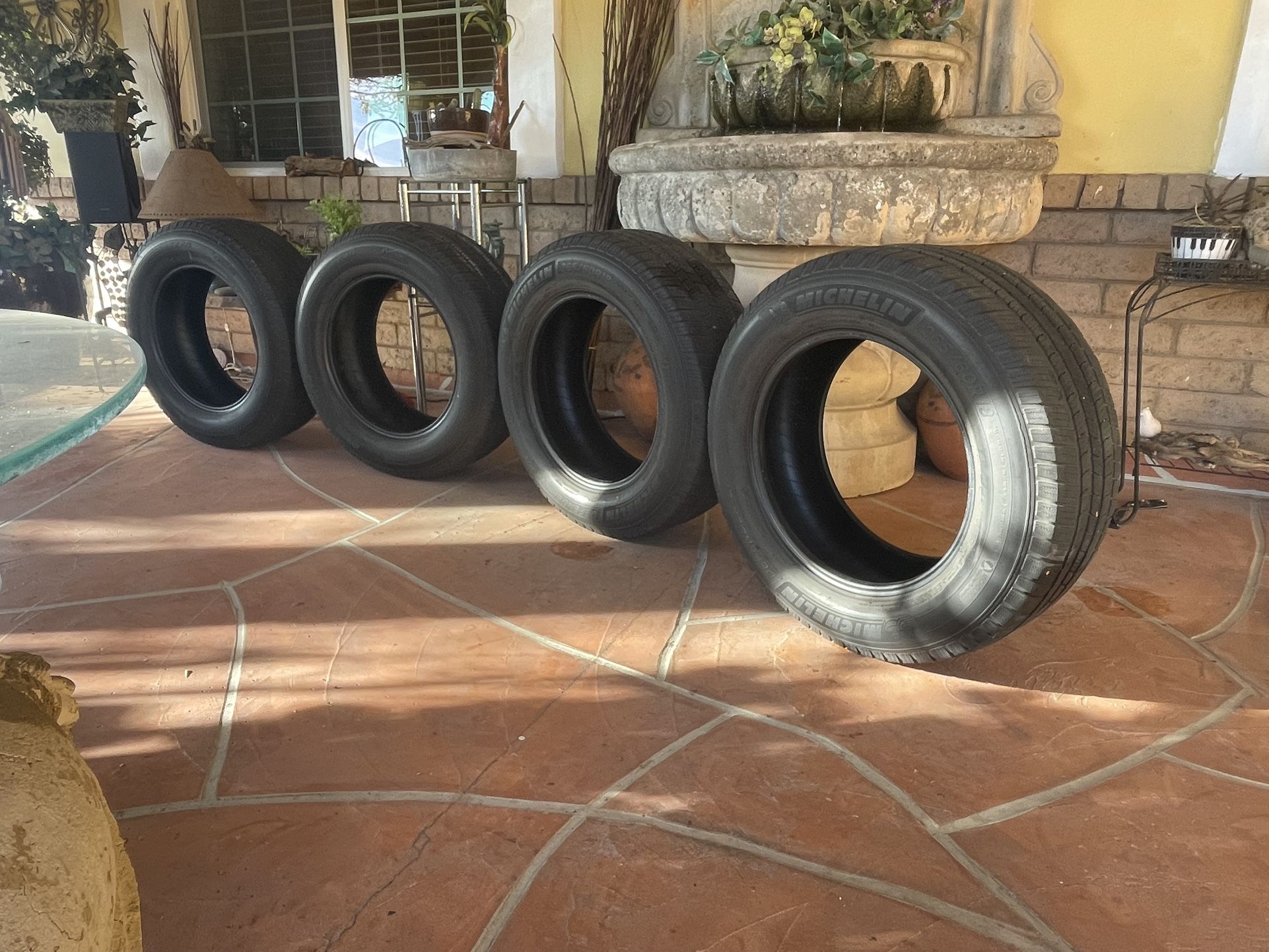 4 Michelin Tires 265/60/R18