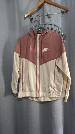 Nike wind breaker