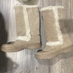Snow Size 5 Boot  Girls 