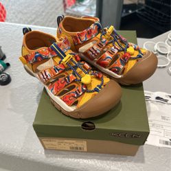 Keen Water Shoes - Youth Size 4