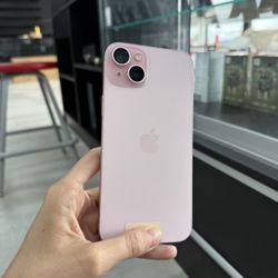 iPhone 15 Plus