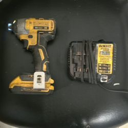 Dewalt Impact Drill 20V XR , Battery And Charger 