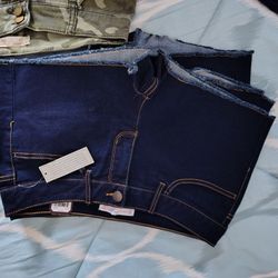 New Shorts!! See Photos. Cash Pickup Only $4.00 Each. See Description Below W/ Sizes 