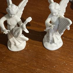 Selling All That Vintage Porcelain  