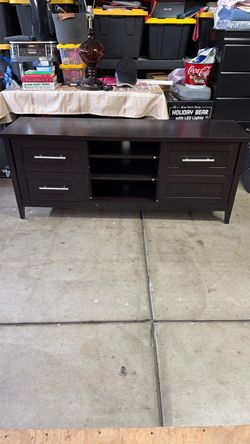 Tv stand