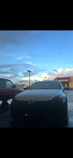 Honda Accord Sedan (MANUAL 5 SPEED)