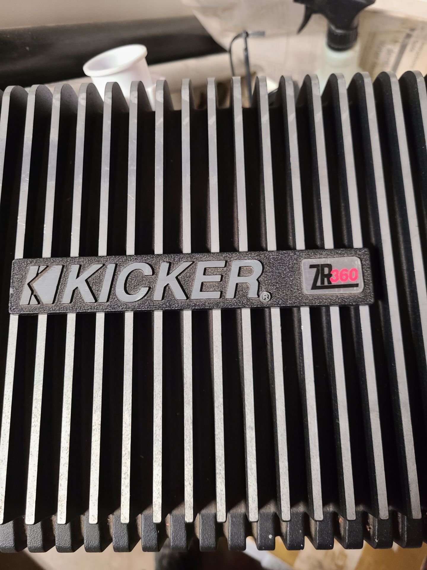 Kicker ZR360