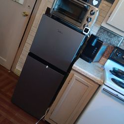 MINI FRIDGE, SMALL OVEN COFFEE MACHINE.