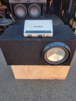 UNA BOCINA Y AMPLIFIER