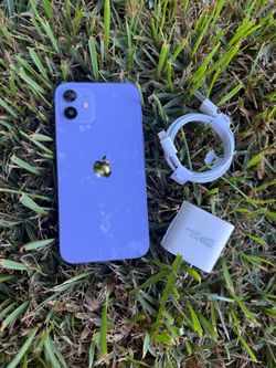 iPhone 12 liberado unlocked