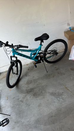 Huffy Trail runner 24 “ Bike