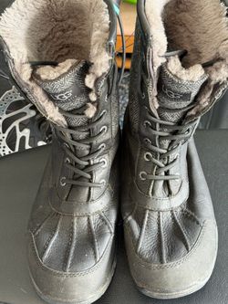 Winter boots