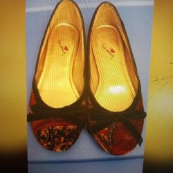 Pair Of Women's Flats
