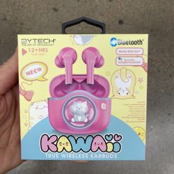 NWT Kawaii Kitten  Bluetooth True Wireless Earbuds