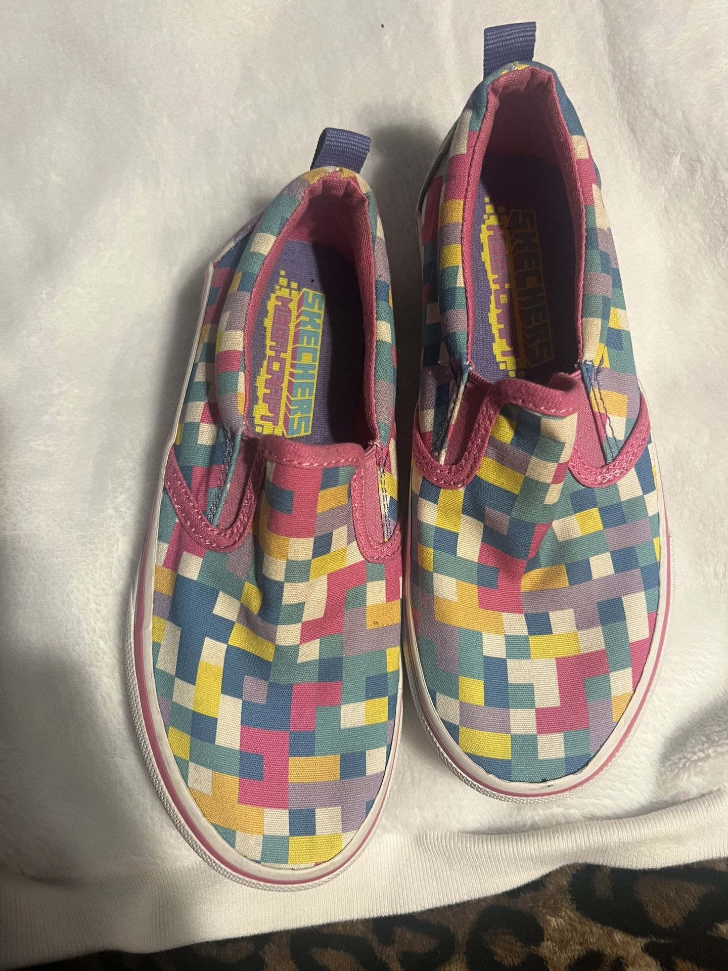 Sketchers girls, size 13