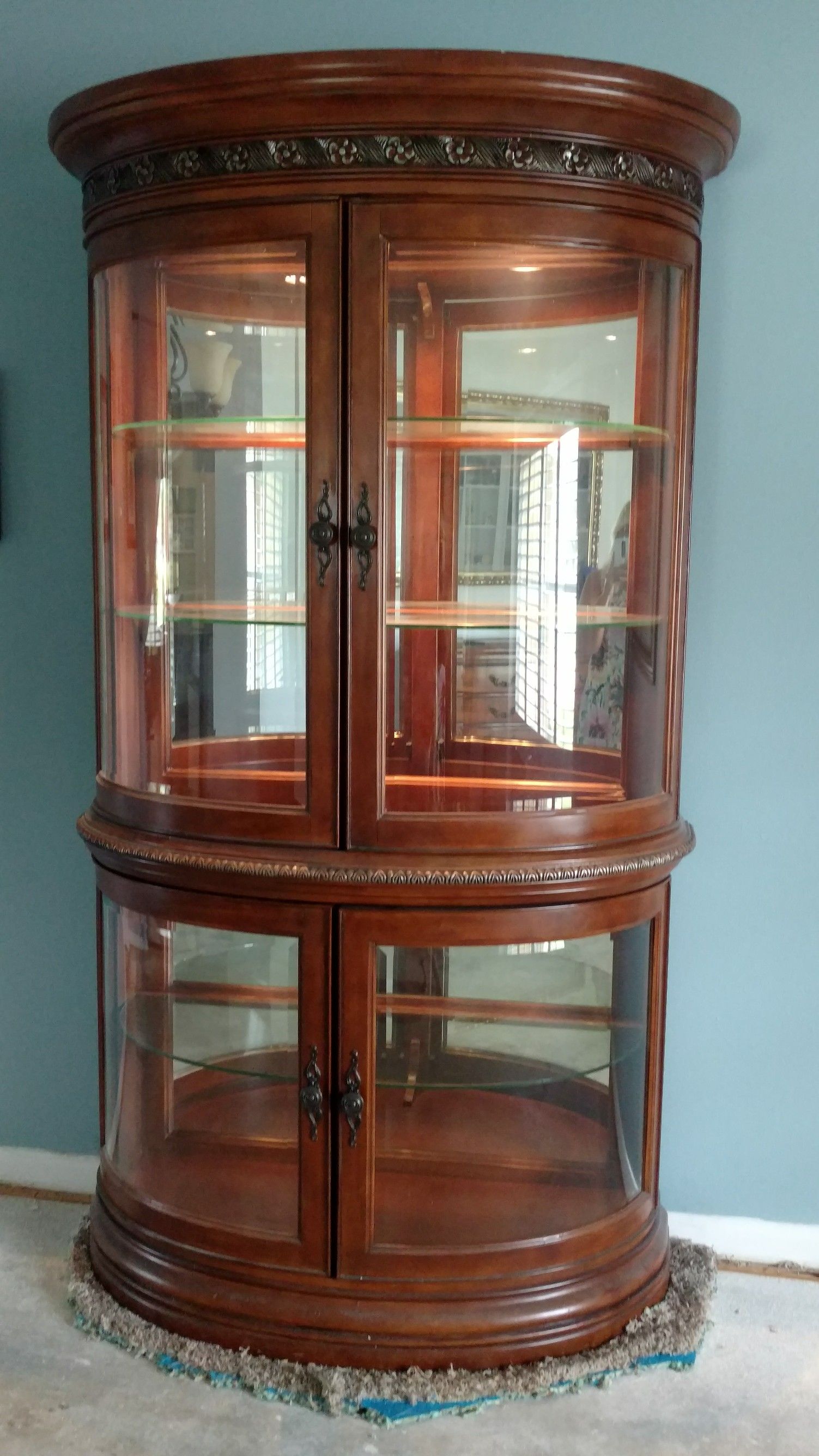 China caninet
